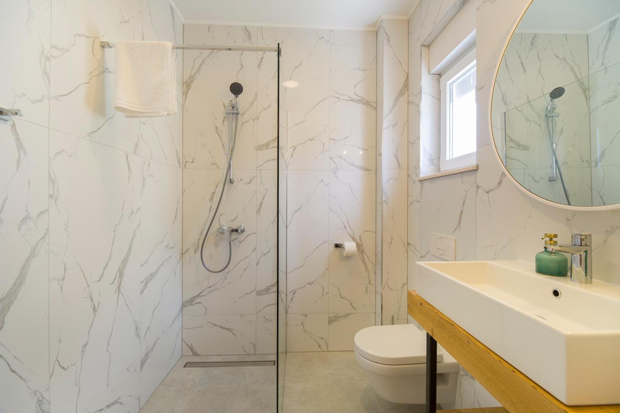 Bulli Croatia Hotel Donji Seget Quarto foto